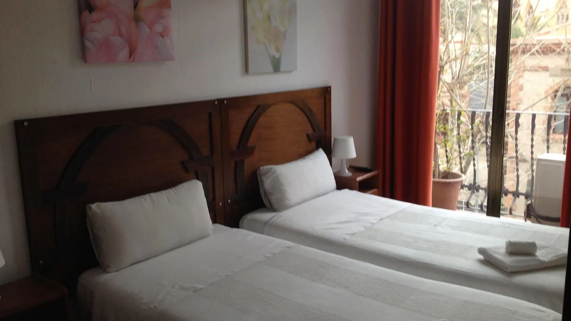Hostal Absolut Centro Barcellona Hotel